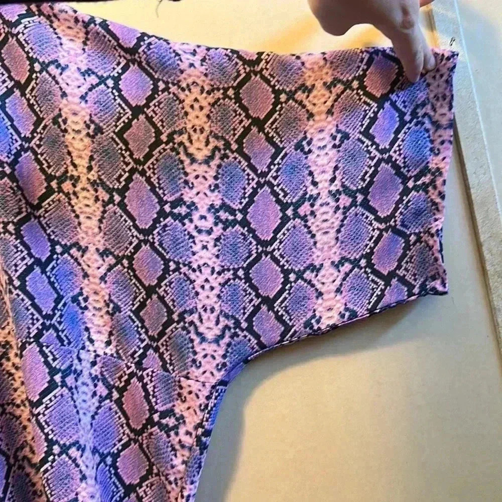 Tunic - Picture 2 of 4